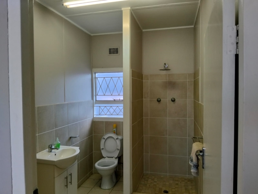 To Let commercial Property for Rent in Southernwood Eastern Cape
